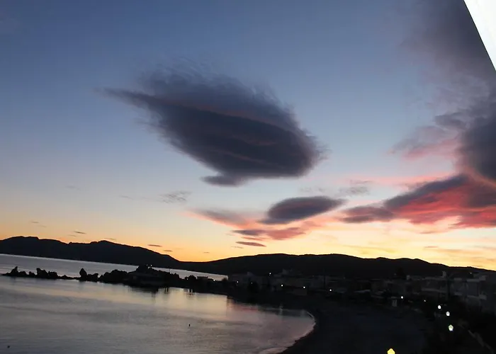 Aqua Blue Apartamento Charaki